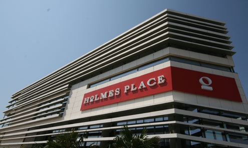 holmes_place